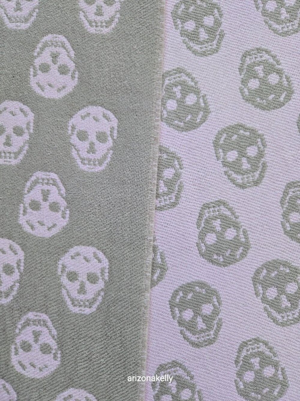 NWOT  McQueen Reversible Skull Scarf 100% Jacquard Wool PINK & TAUPE - Picture 4 of 14